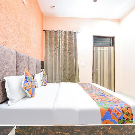 Fabexpress Galaxy Otel Nayagaon Dış mekan fotoğraf