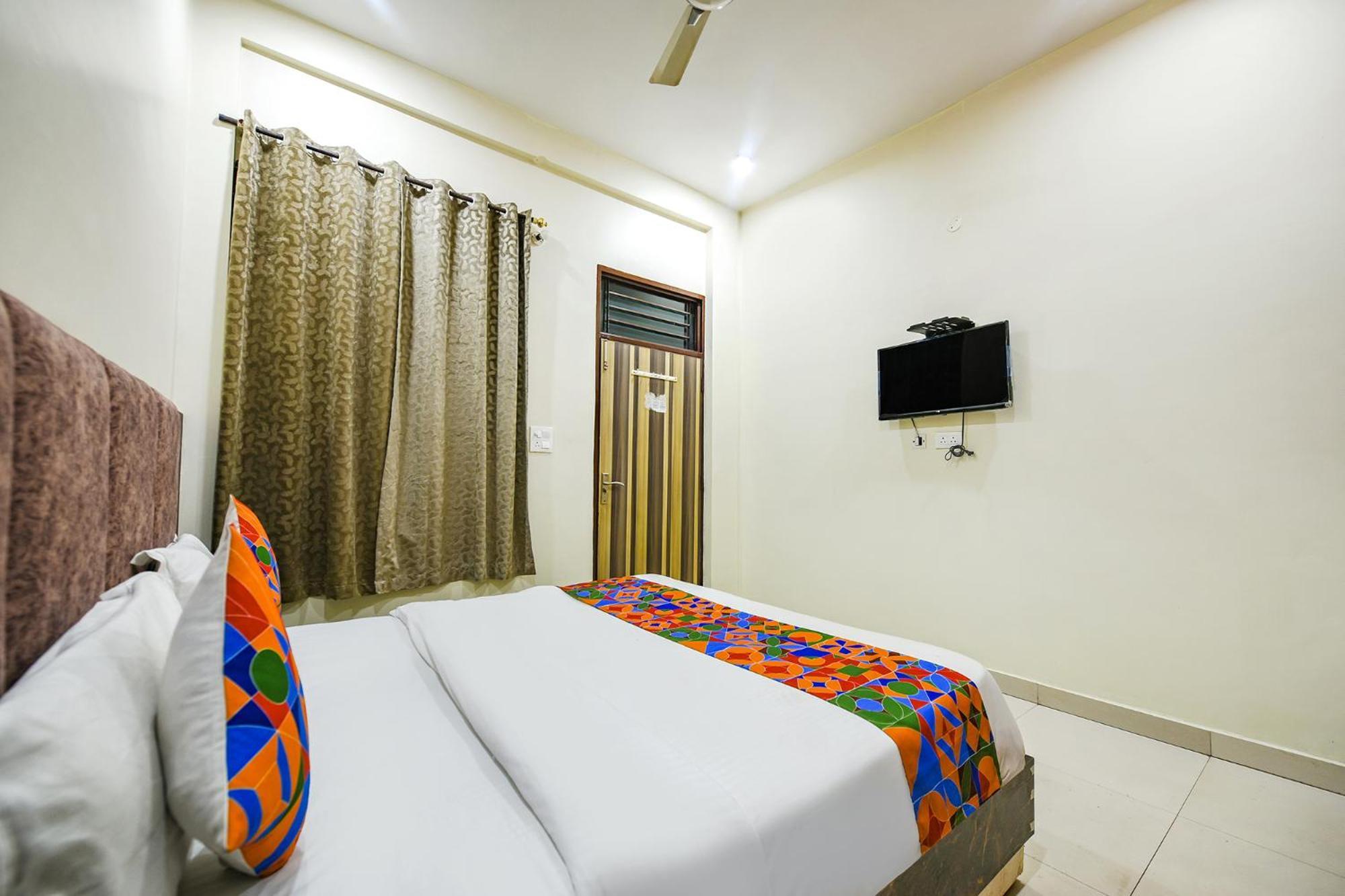 Fabexpress Galaxy Otel Nayagaon Dış mekan fotoğraf