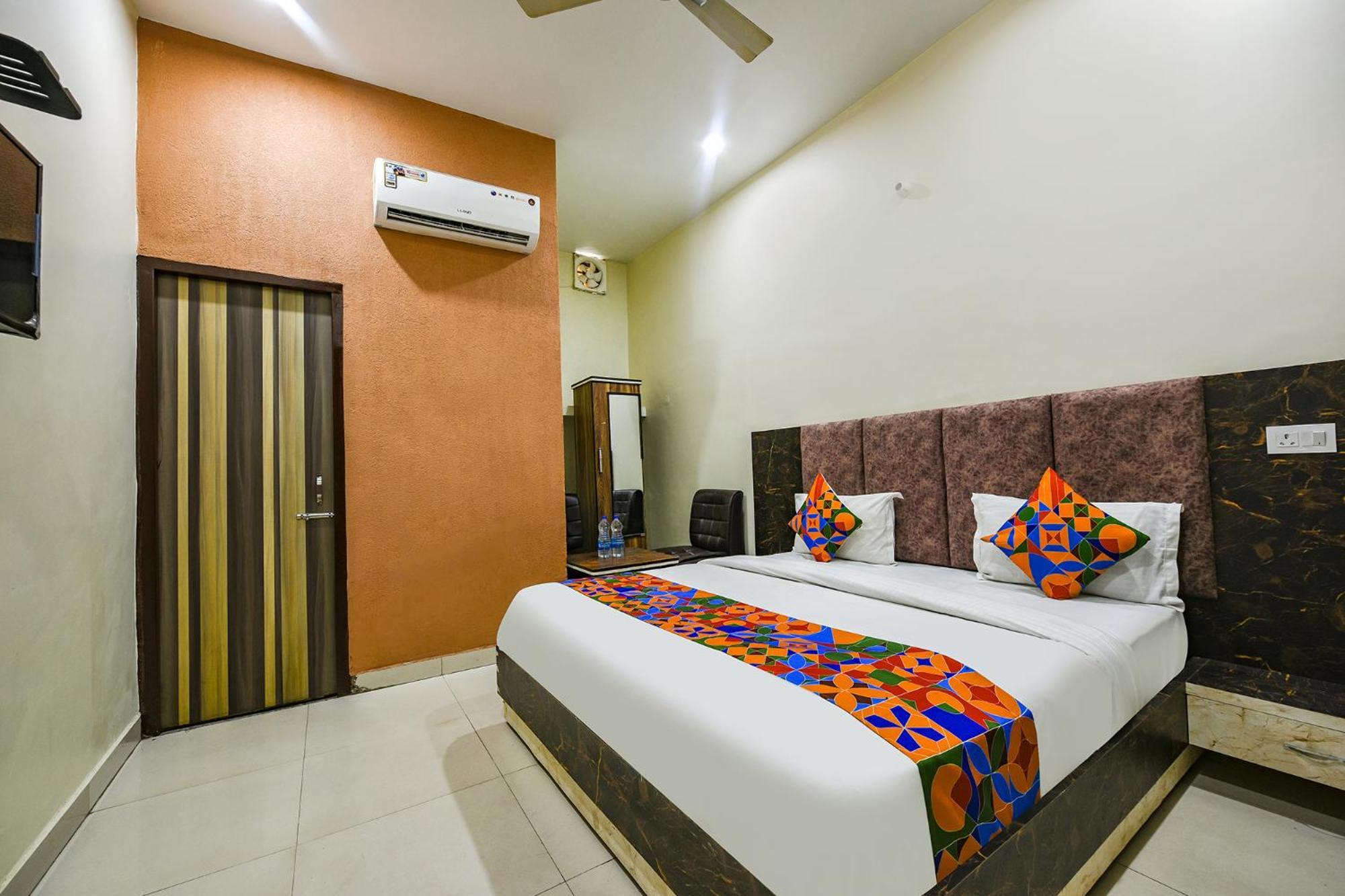 Fabexpress Galaxy Otel Nayagaon Dış mekan fotoğraf
