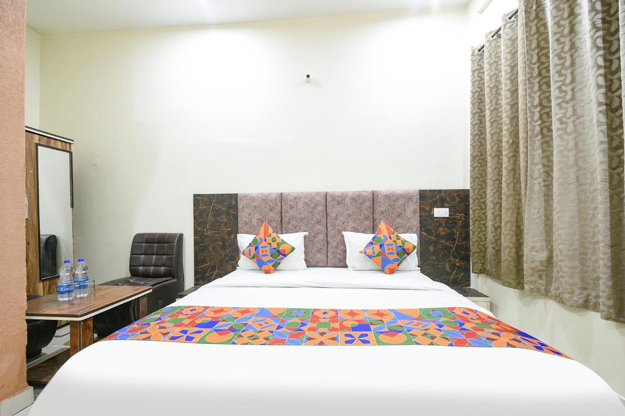 Fabexpress Galaxy Otel Nayagaon Dış mekan fotoğraf